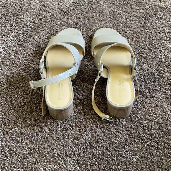 NEW Naturalizer Open Toe Double Strap Block Heel - Picture 3 of 4